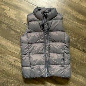 Girls old navy puffer vest